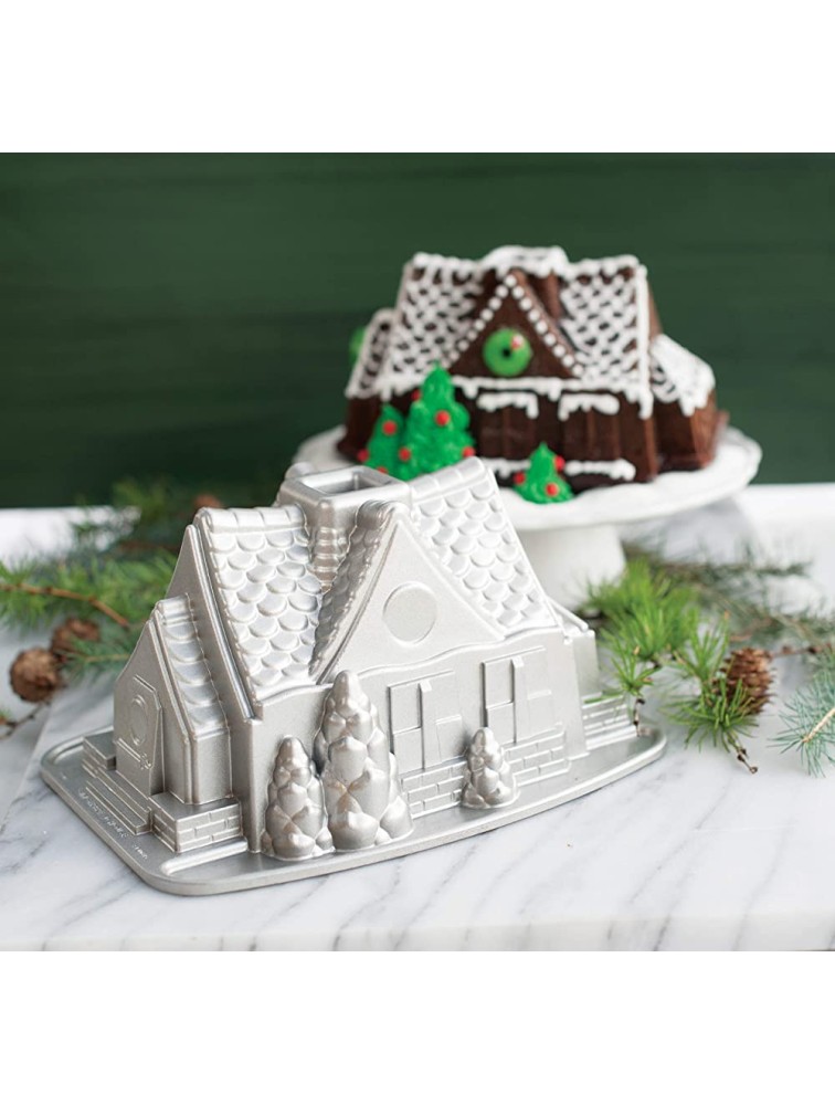Nordic Ware Gingerbread House Bundt Pan - BHXMKH0E2