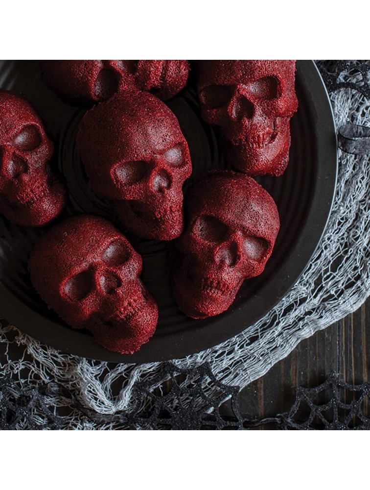 Nordic Ware,,Nordic Ware Haunted Skull Cakelet Pan - BQXYQFIPB